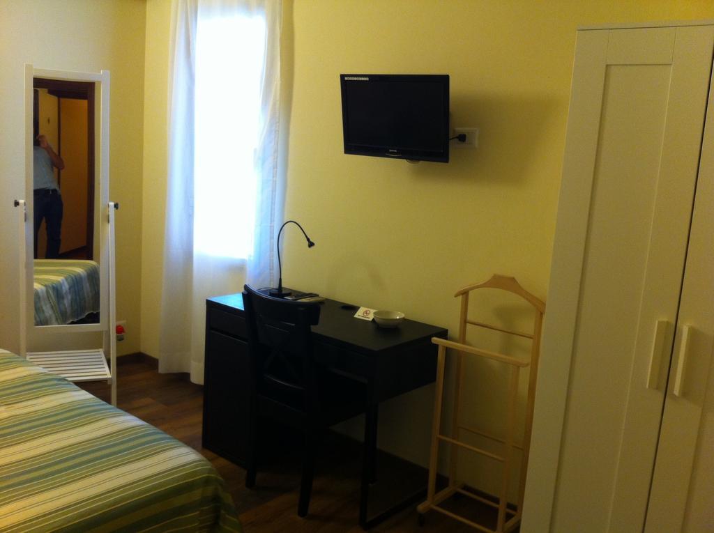 Albergo Il Cochino Montale  Exterior photo