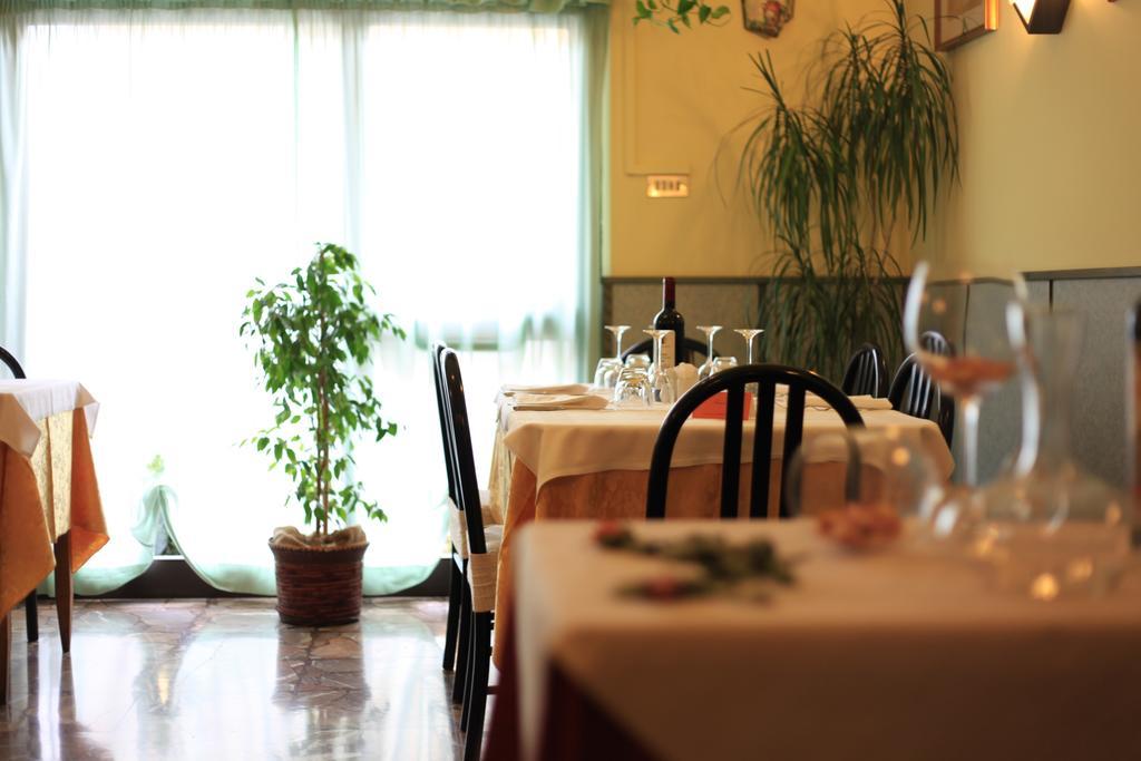 Albergo Il Cochino Montale  Exterior photo