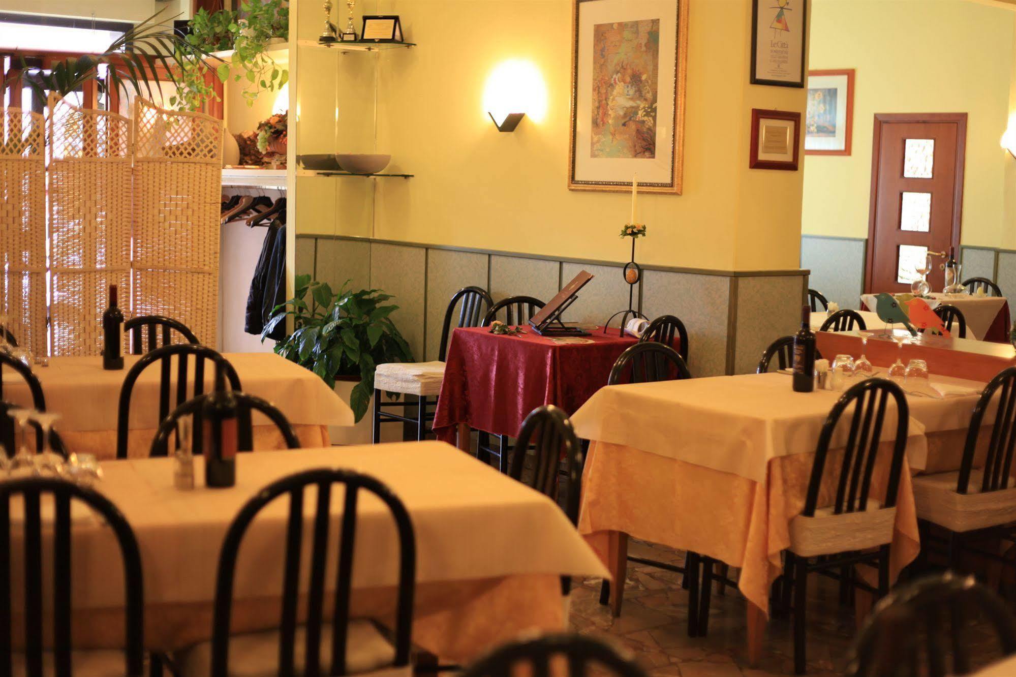Albergo Il Cochino Montale  Exterior photo